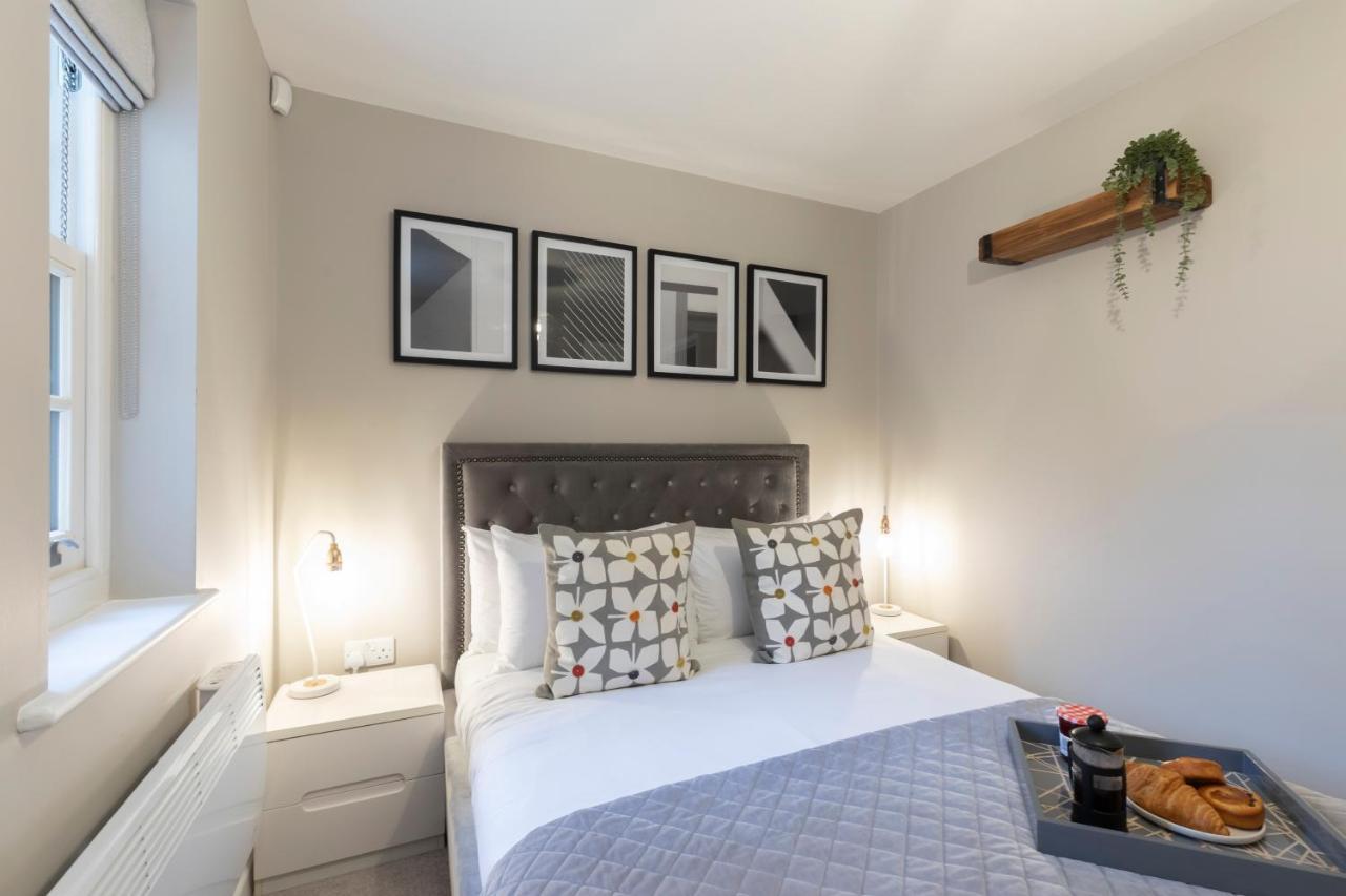 Elliot Oliver - 2 Bedroom Garden Apartment With Parking Cheltenham Eksteriør billede