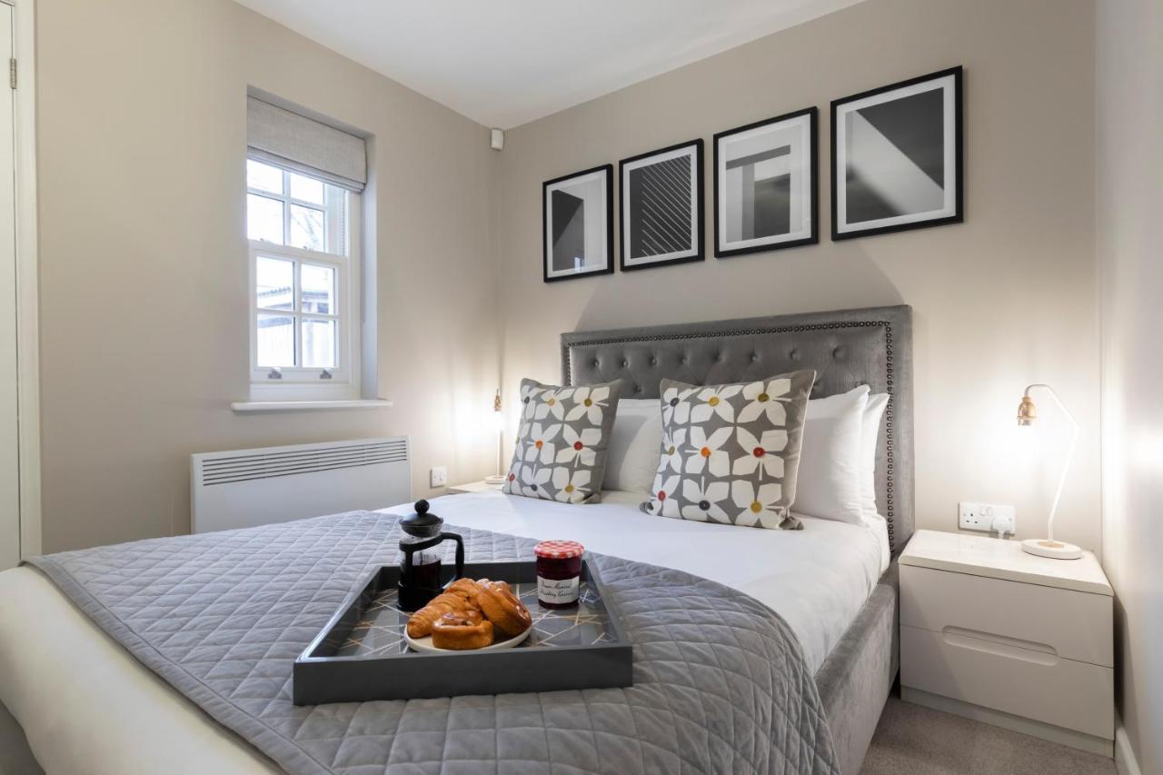 Elliot Oliver - 2 Bedroom Garden Apartment With Parking Cheltenham Eksteriør billede
